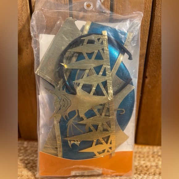 NIP HYDE & EEK Adult (one size fits most) Dragon Queen,  Belt,Collar,Crown - Picture 3 of 3